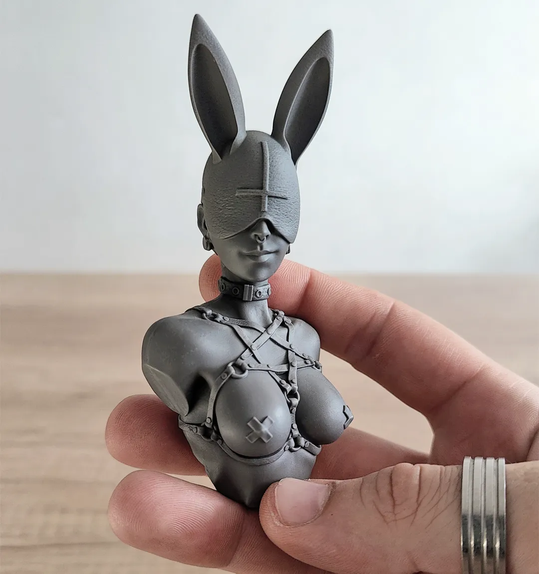 JADE "The Temptress" - Image 4