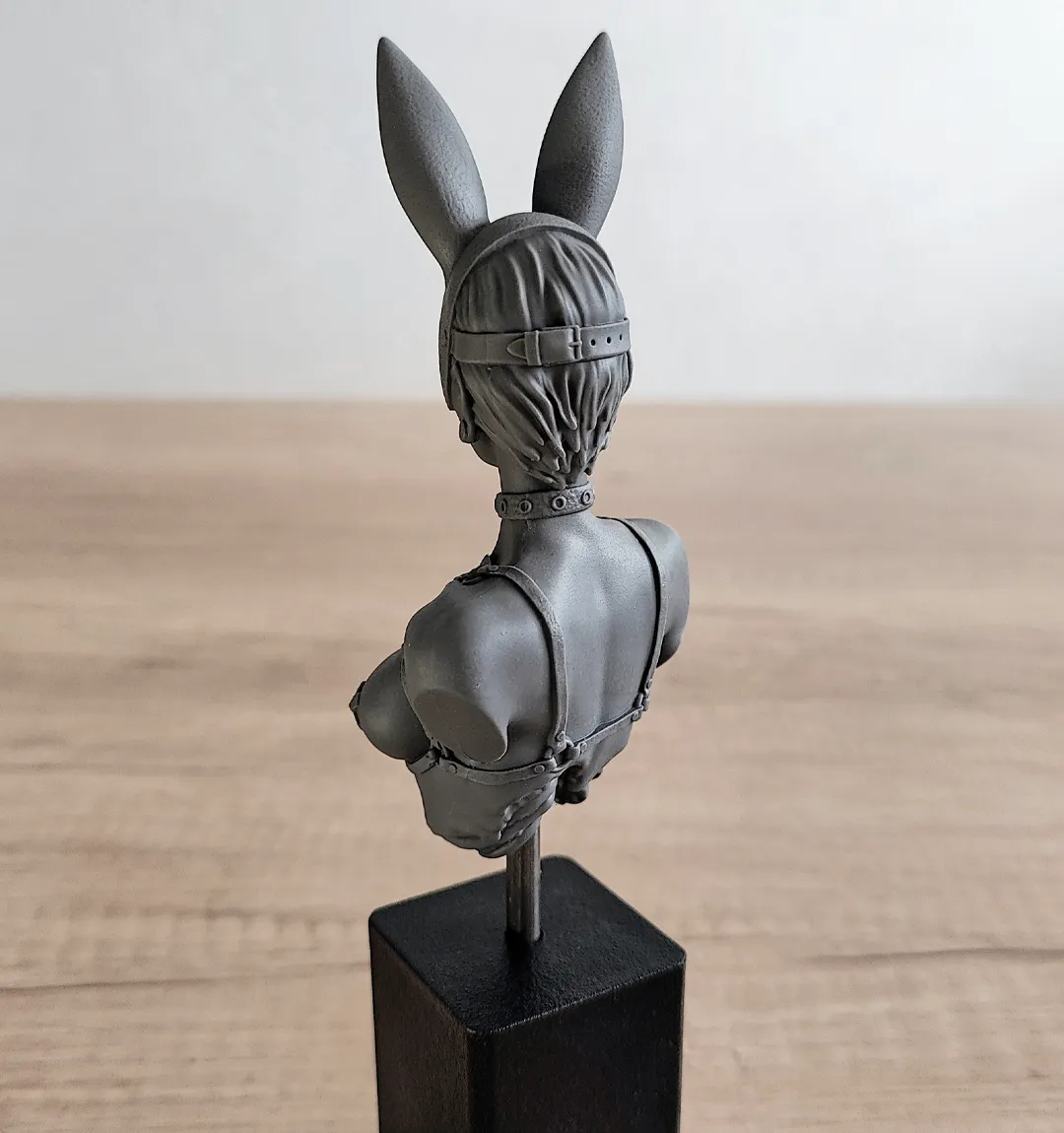 JADE "The Temptress" - Image 3