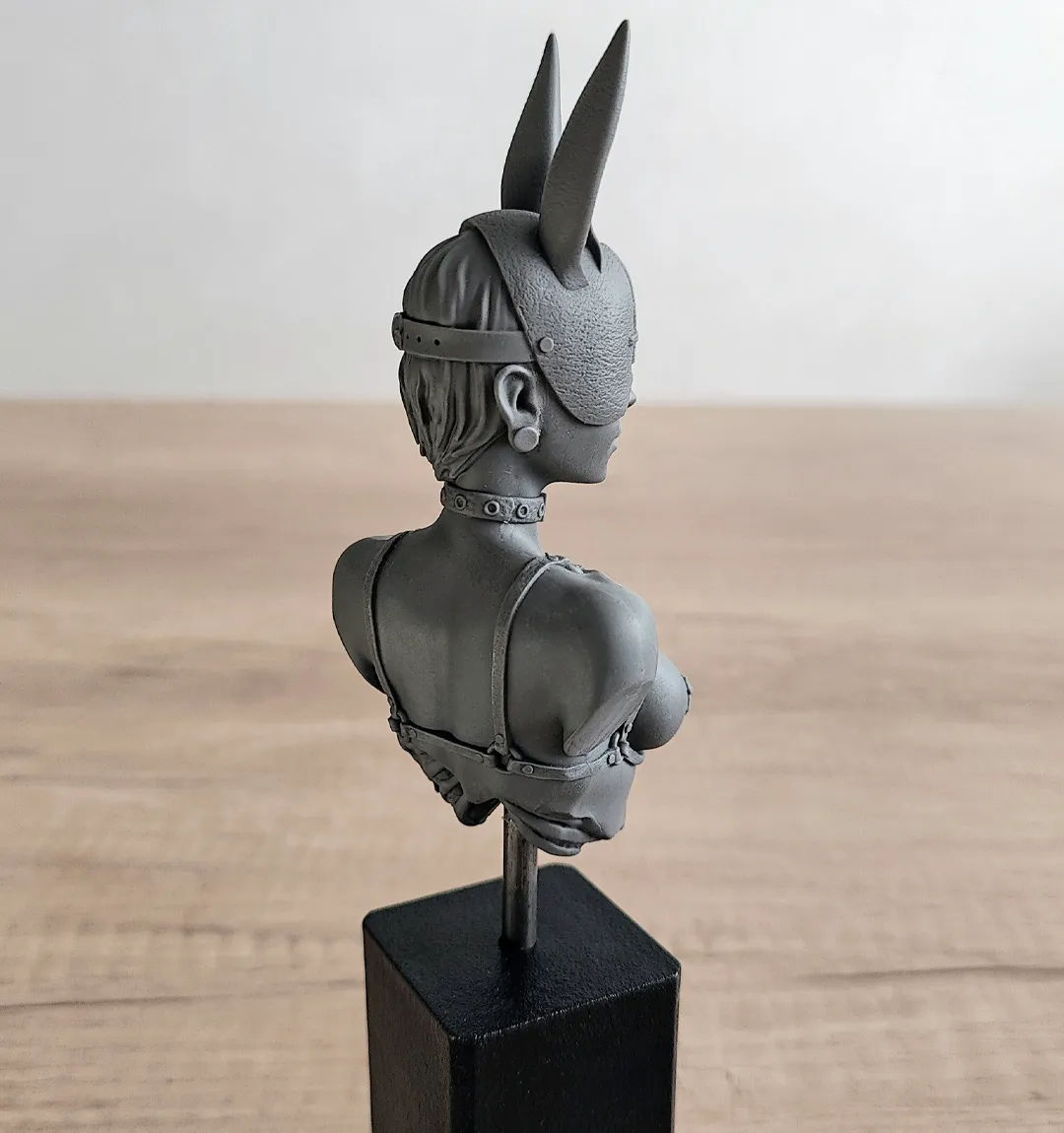 JADE "The Temptress" - Image 2